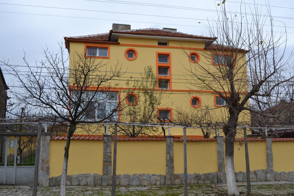 Marinovata Kashta Guest House Preslava Exterior foto